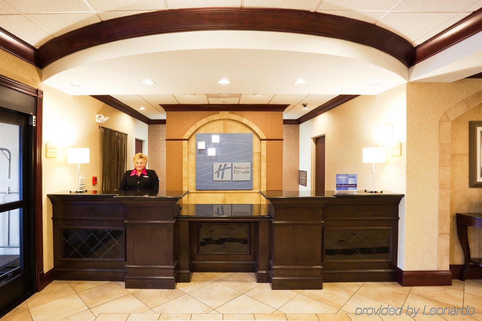 Holiday Inn Express & Suites Lebanon-Nashville Area By Ihg Interior foto